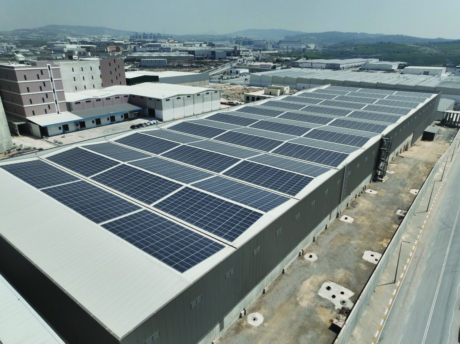 Çatı üstü güneş enerjisi sistemi